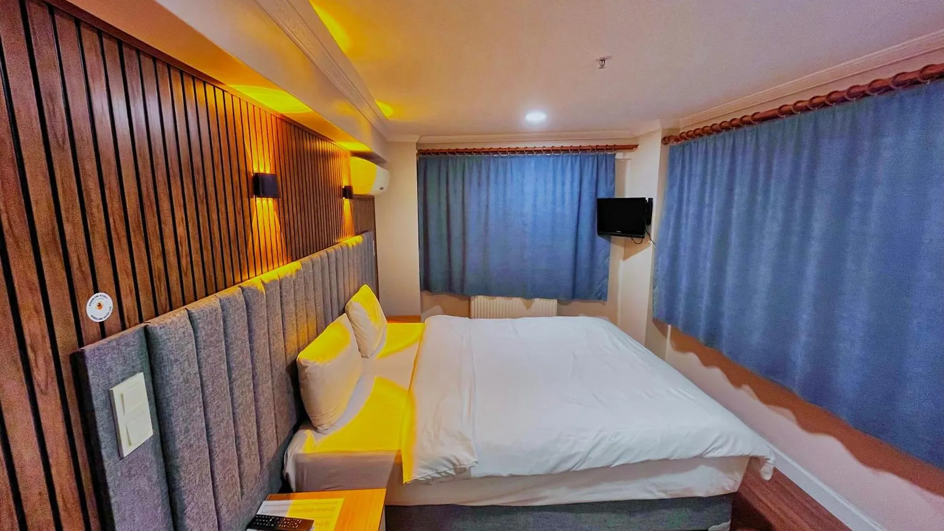 Naila Hotel Стамбул