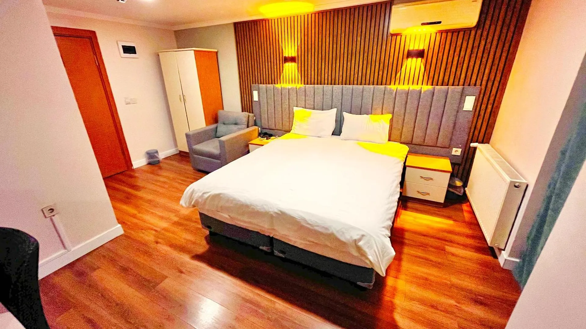Naila Hotel Стамбул
