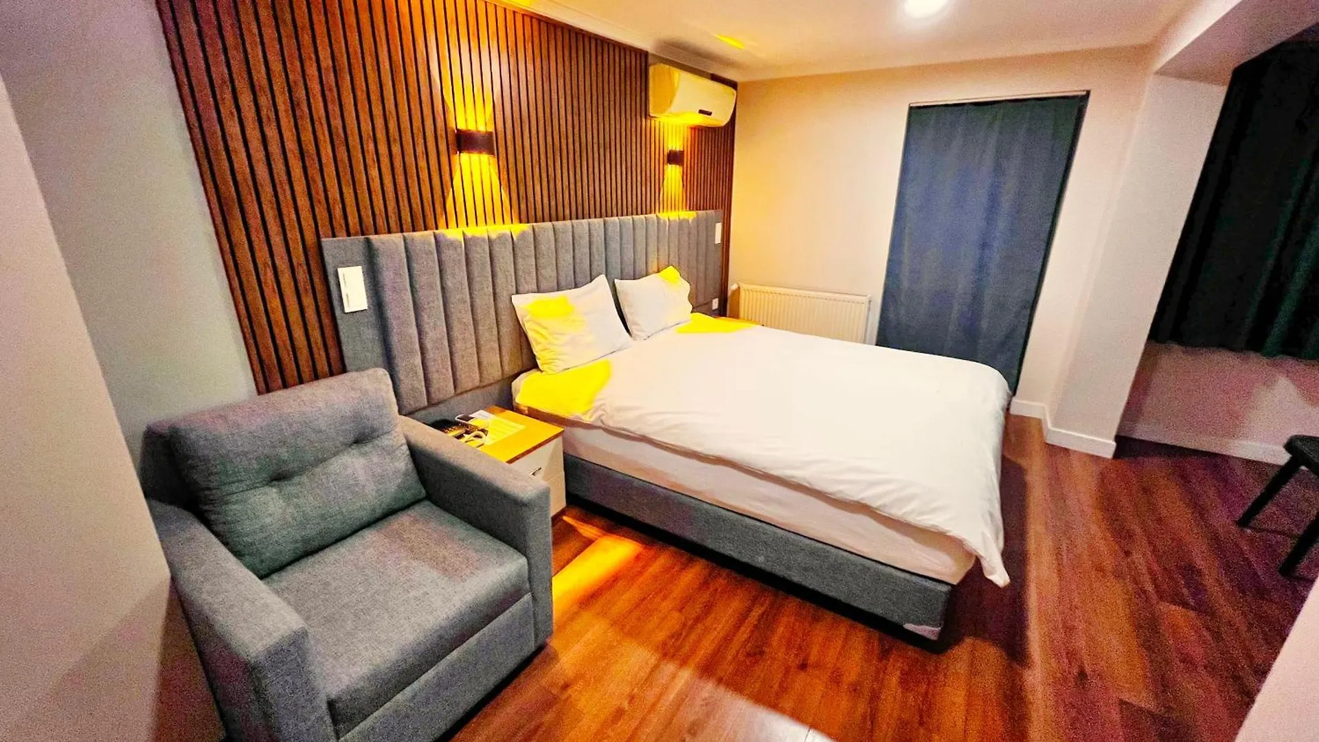 Naila Hotel Стамбул 2*,  Турция