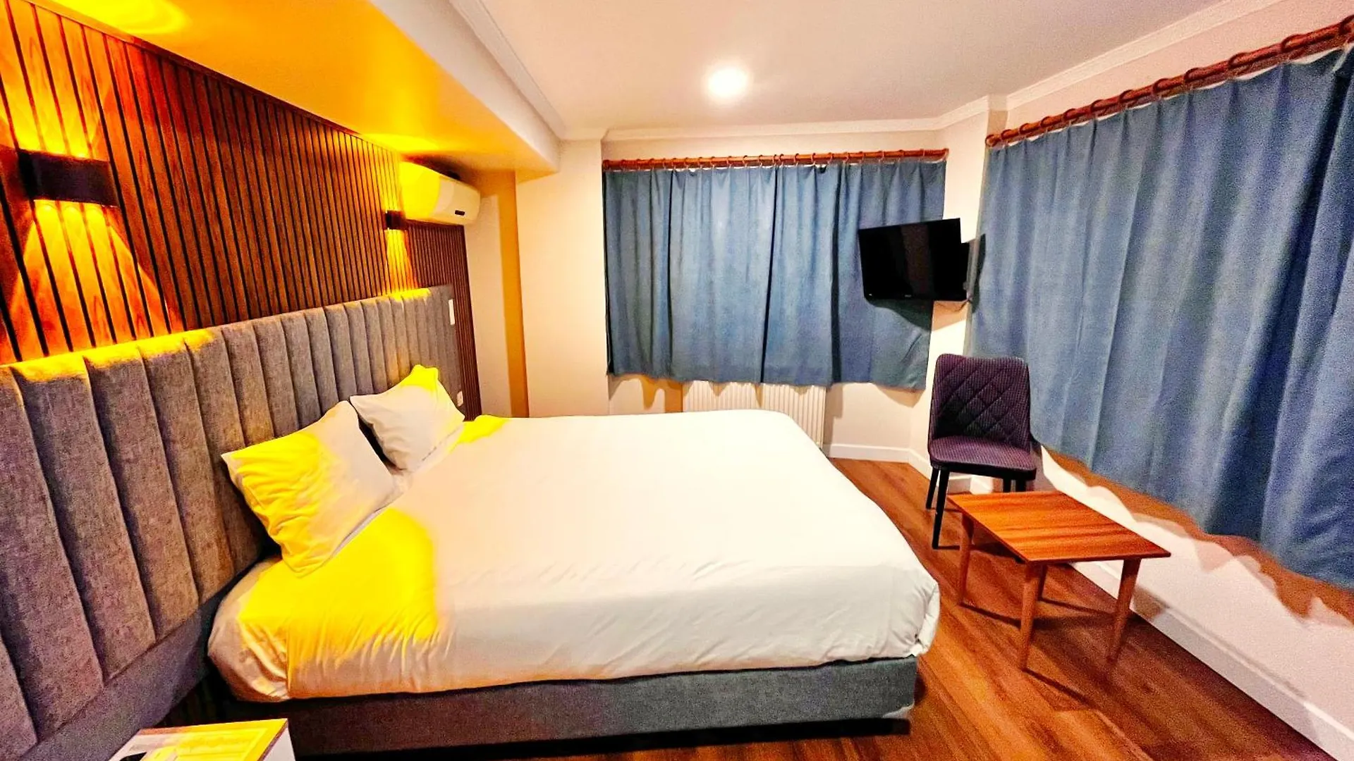 Naila Hotel Стамбул