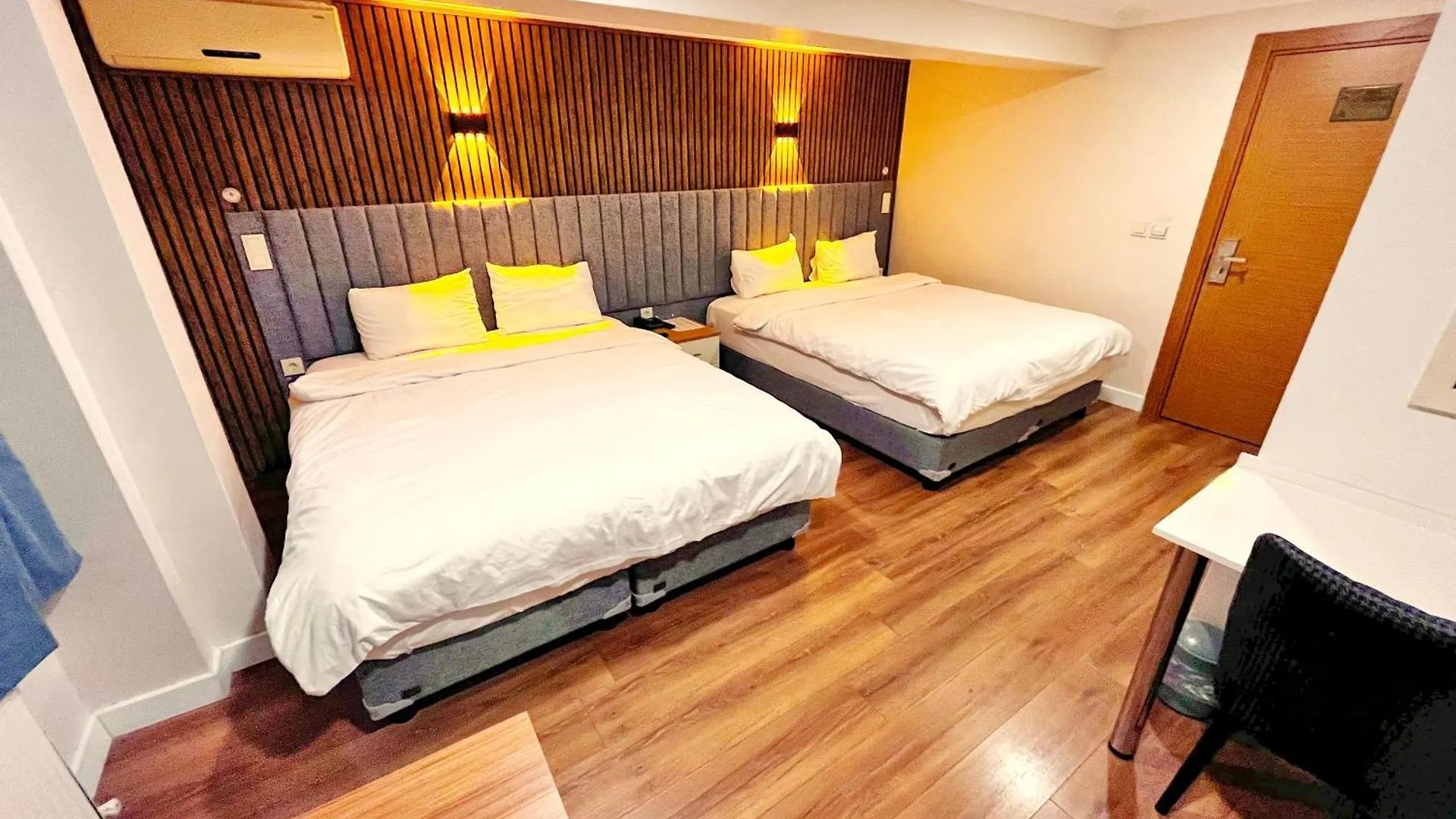 Naila Hotel Стамбул