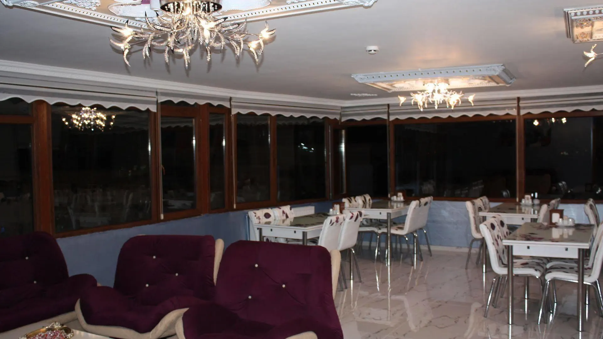 Naila Hotel Стамбул 2*,